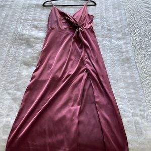 ASTR The Label - TWIST FRONT SATIN MIDI DRESS (L)